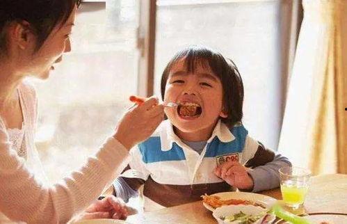 娱乐吃瓜君保姆带孩子,温馨瞬间曝光